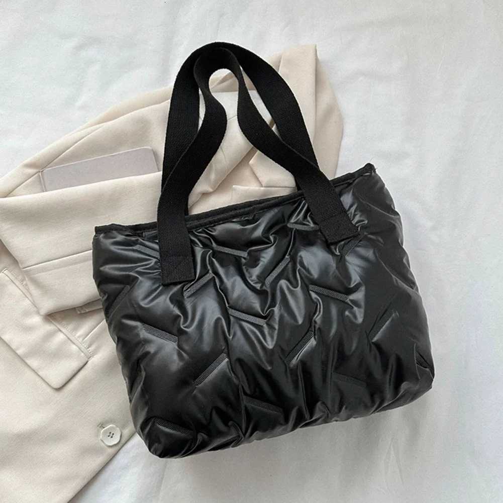 2024 Quilted Tote Handbag Large Capacity Brand Designer Casual Winter Shoulder Bag Fluffy Down Luxury Purses Shiny for Women Y250730