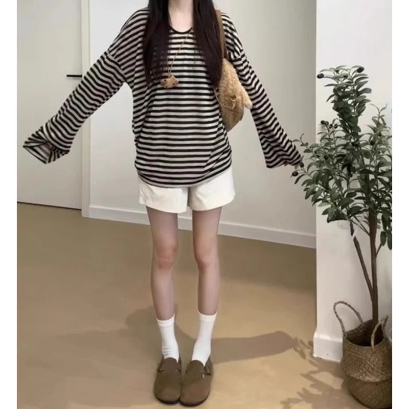 Women Tshirts Baggy Casual TShirts Girls Retro Striped Long Sleeve Clothes Lady Fashion Comfortable Daily Tops 250729