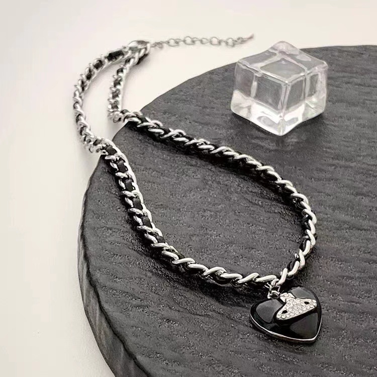 New Western Empress Black Heart Saturn Necklace For Beach Lady Pendant Women Sweet Cool Designer Necklace Spicy Girl Braided Leather Heart Collarbone 