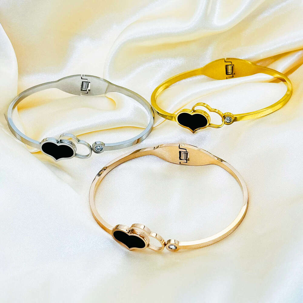Black Heart Titanium Steel Non-Fading Ins Gold Personality Minimalist Style Niche Design Fashion Bracelet High-End Korean
