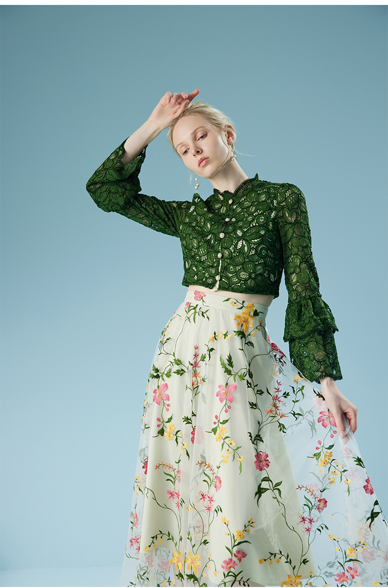 2025 Green Lace Long Flare Sleeves Floral Mesh Short Jackets Going Out Tops for Women Fashion Fall Evening Wear Stand Collar Lace Women Outfits 611229