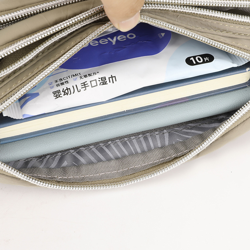 Colorful Fox Women's New Waist Outdoor Casual Sports Chest Fashion Simple Portable Phone Bag ddmymoon