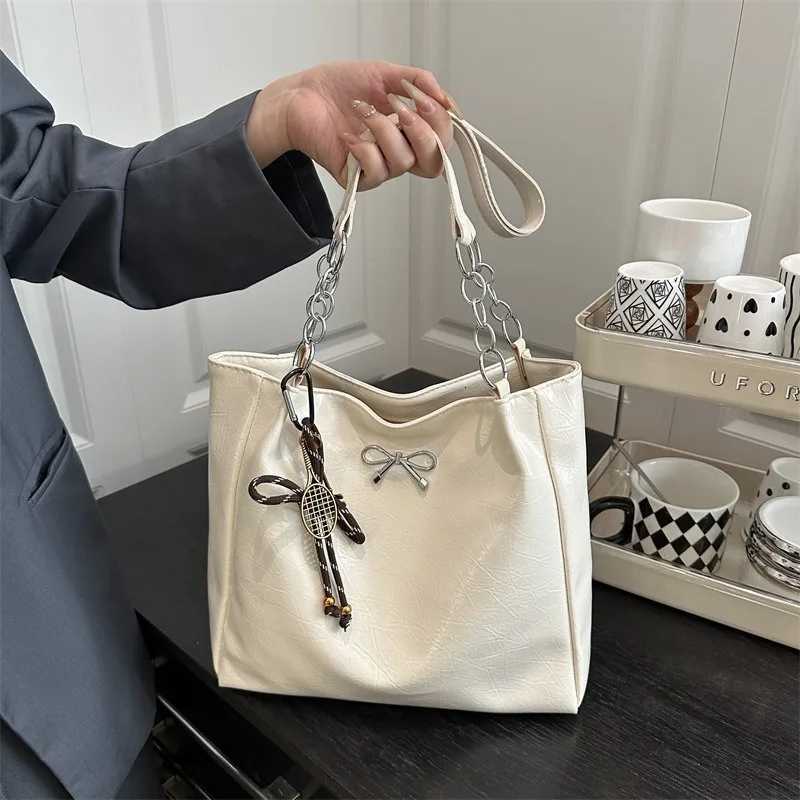 Pu Shoulder Bags for Women Small Bow Tote Bag with Pendant Summer Trend Designer Fi Handbags and Purses Trend Crossbody Bag Y250730