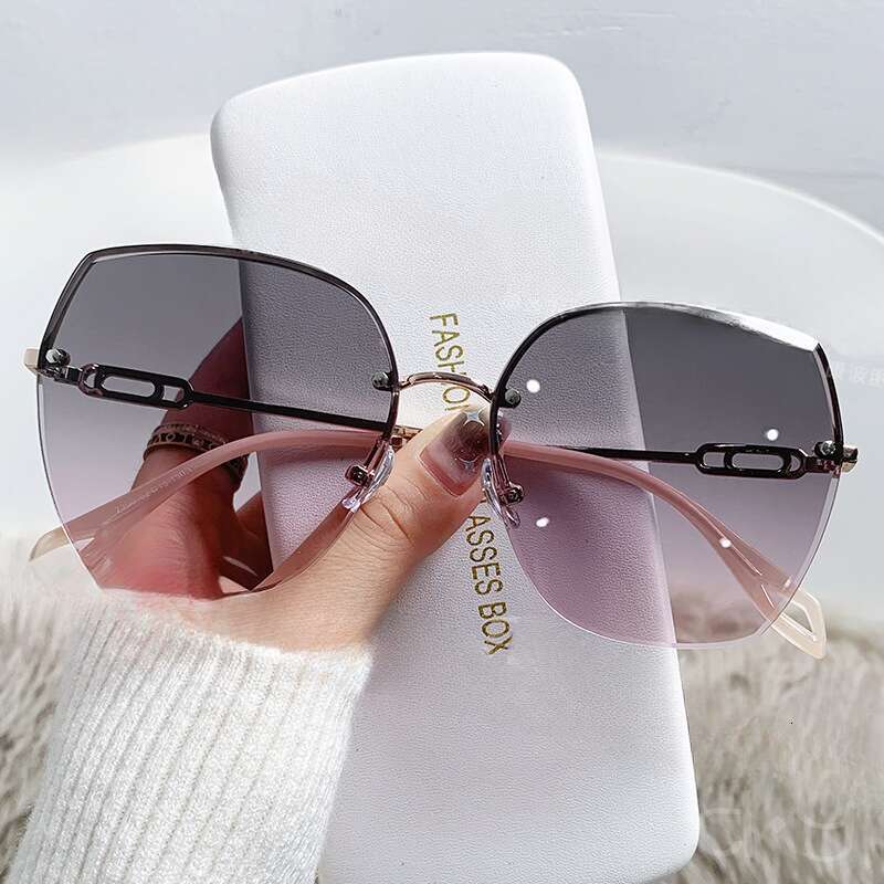 DHcollections Frameless Gradient Sunglasses - UV380 Protection, Metal Rim, Fashionable for Women (5 Trendy Colors)
