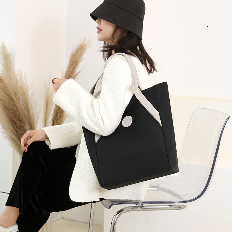 Colorful Fox Spring New Women's Large Capacity Shoulder Korean Version Underarm Bag Color-Block Backpack ddmymoon