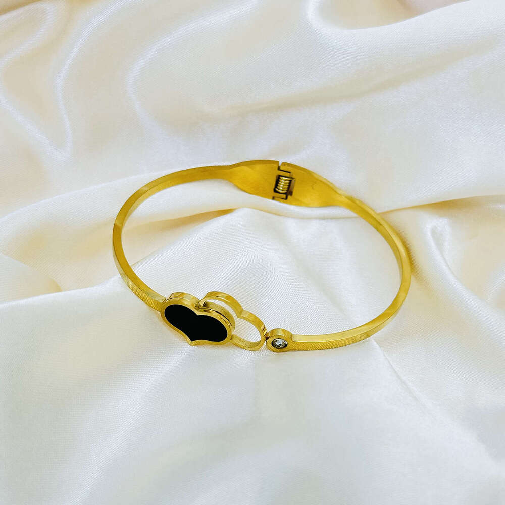 Black Heart Titanium Steel Non-Fading Ins Gold Personality Minimalist Style Niche Design Fashion Bracelet High-End Korean