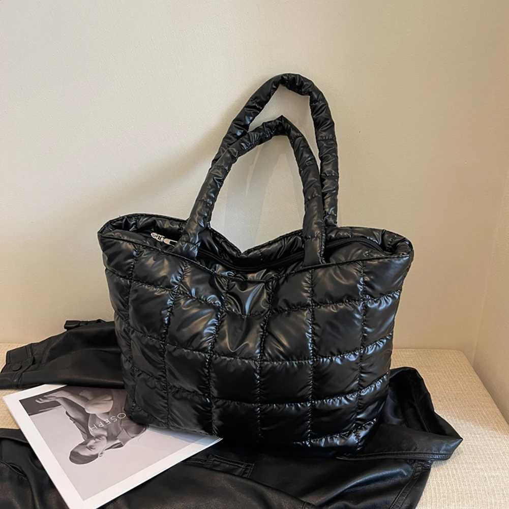 100% Cotton Linen Cotton Linen Bag Zipper Closure Plain Check Bag Gloss Surface Cloud Bubble Bag Basic Style for Shopping Traveling Y250730