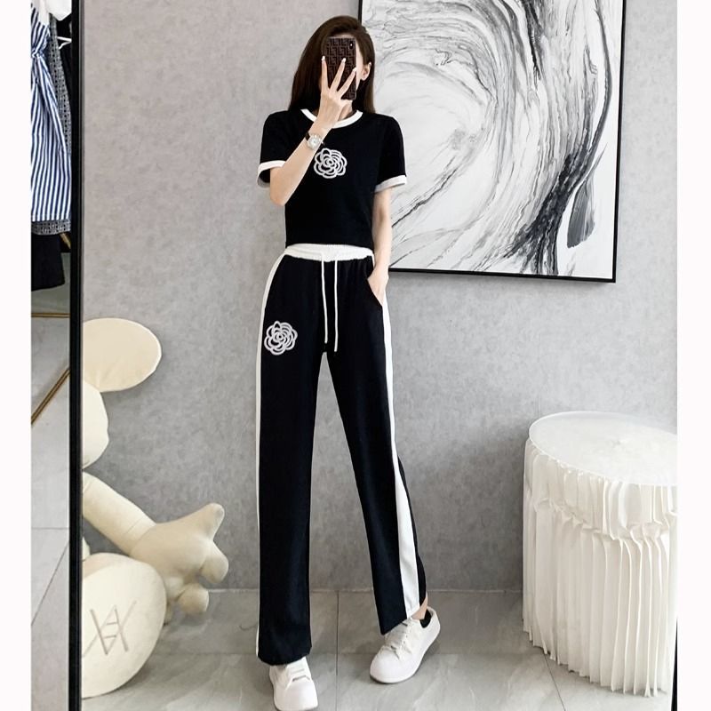 2025s Women's Summer Casual Two-Piece Set Stylish Youthful Trendy Street-Ready with Chic Wide-Leg Pants