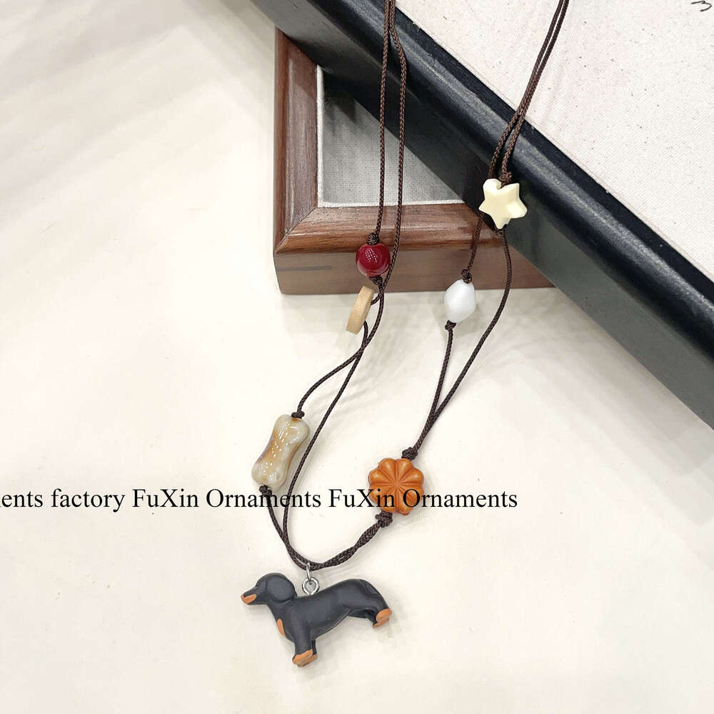 Niche Design Handmade Dachshund Dog Necklace Trendy Versatile Cute Layered Unique Temperament Sweater Chain for Women 001