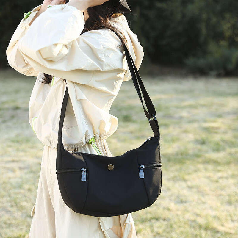 2025 New Dumpling Bag for Women, Unique Design, Niche Single Shoulder Crossbody Bag, Fitness Oxford Cloth Backpack