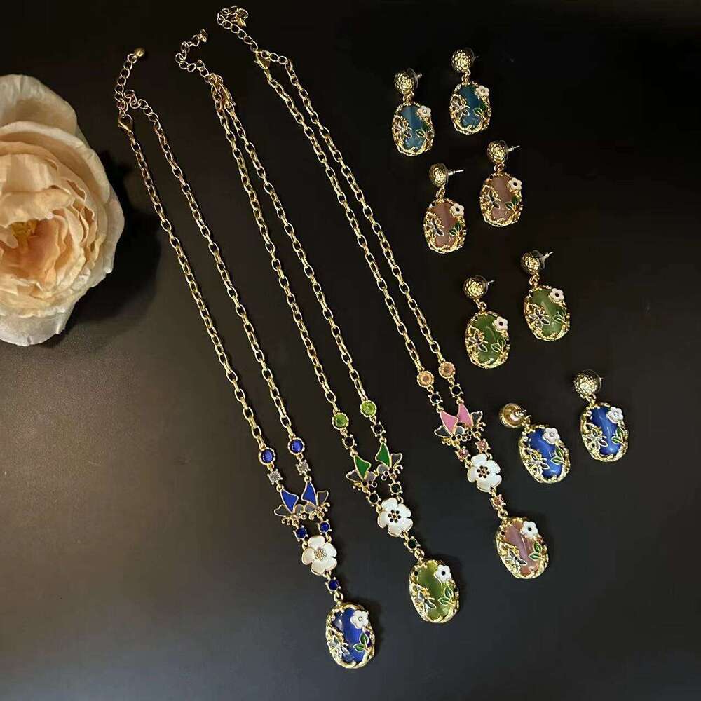 New Chinese Style Enamel Flower Bee Cat Eye Necklace Earrings Fresh Sweet Ear Vintage Jewelry Set