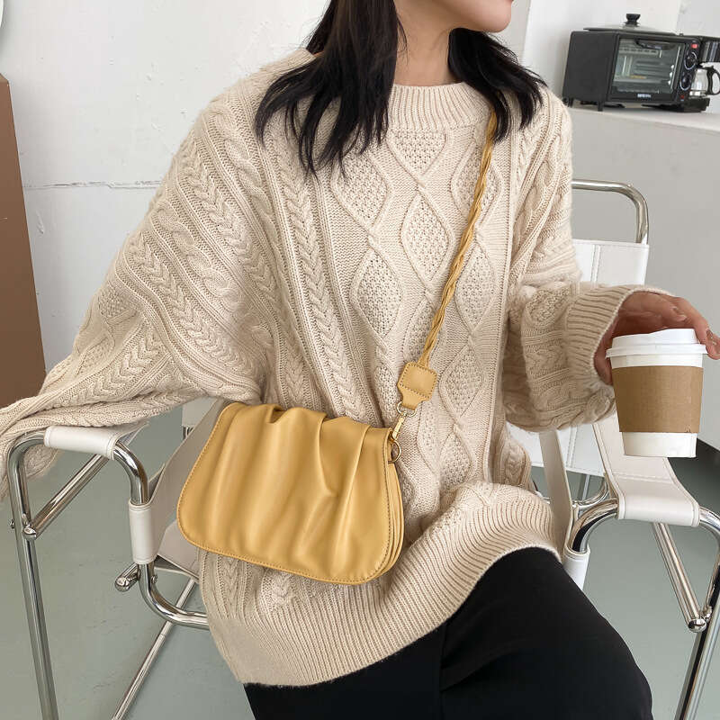 Saddle for Women Cloud Bag White Handbag Clutch Crossbody Korean Chic Simple Fairy Ruched 2024 New Xu Ping