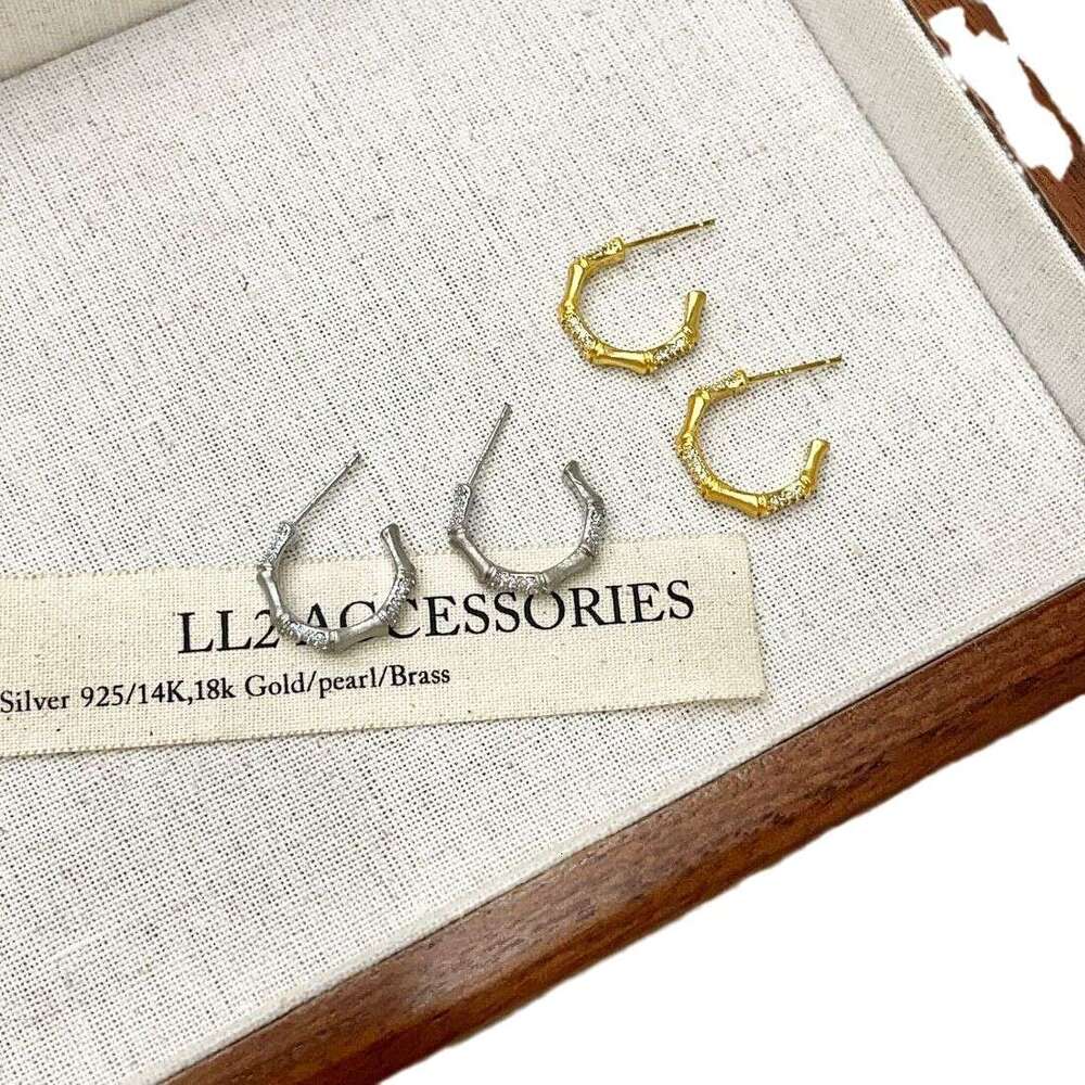 New Bamboo Stud for Women, Light , High-End Feel, Elegant Niche Design, Korean Style, Exquisite Fashionable Versatile Earrings 71e