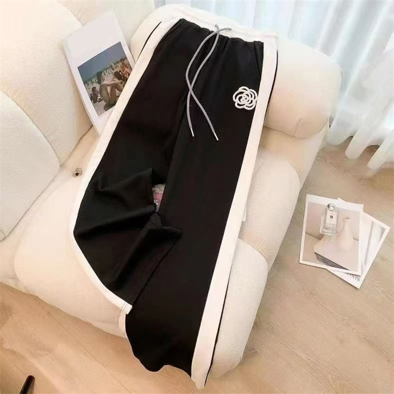 Advanced casual sports suit for women in summer, thin style, trendy and trendy street style, age reducing wide leg pants, fashionable two-piece set dd