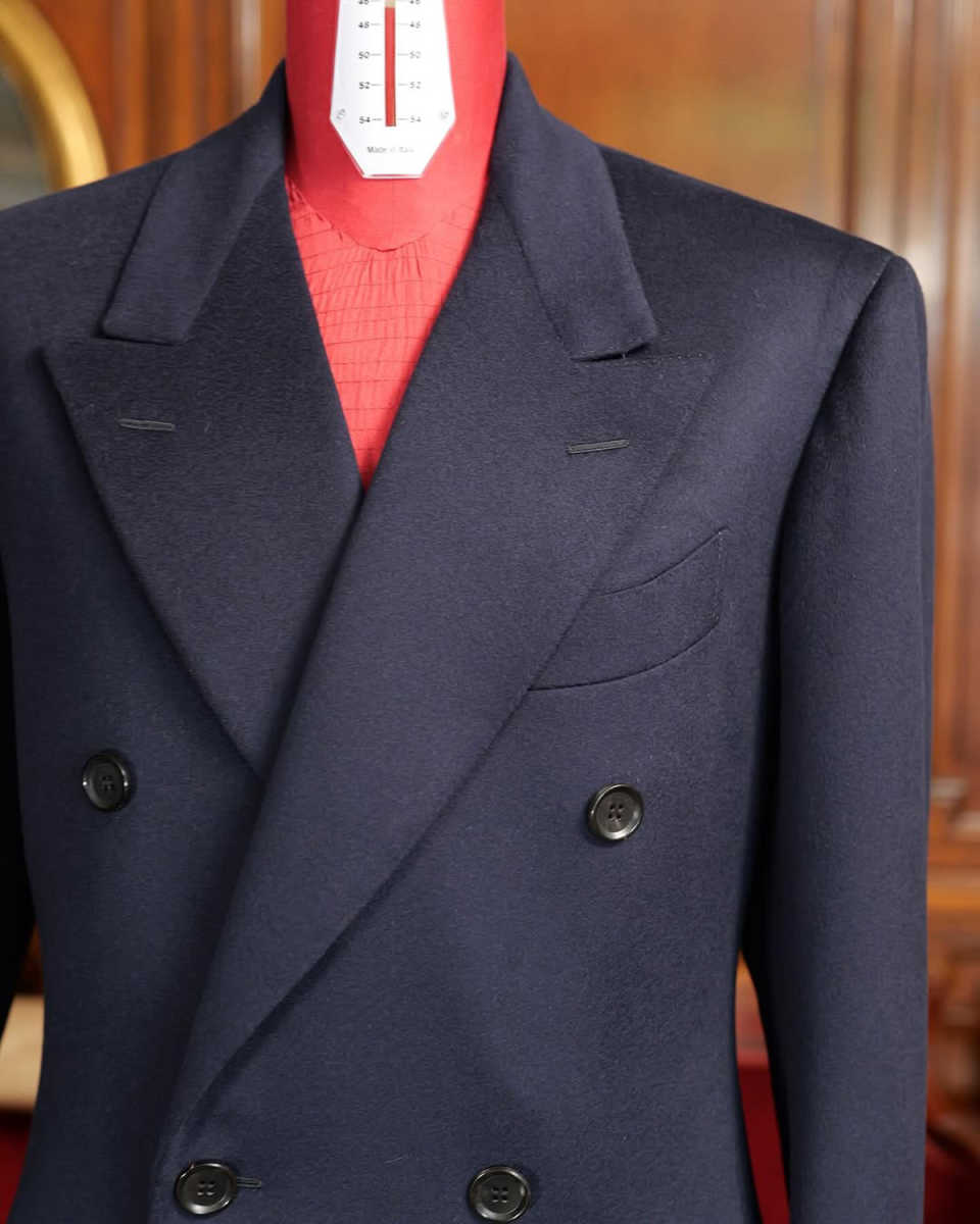 Handsome One Piece Formal Men Suits Wedding Tuxedos Thick Wool Long Coat Men Jacket Double Breasted Peaked Lapel Blazer Business Custom Made