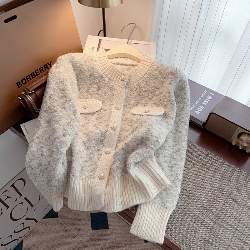 Sweater jacket for women 2025 new early spring thickened design super good-looking knitted cardigan top