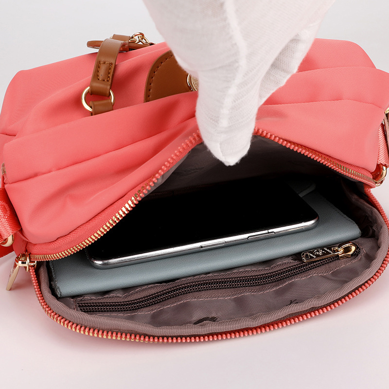 Colorful Fox New Portable Shoulder Women's Trendy Crossbody Water-Repellent Nylon Phone Bag ddmymoon