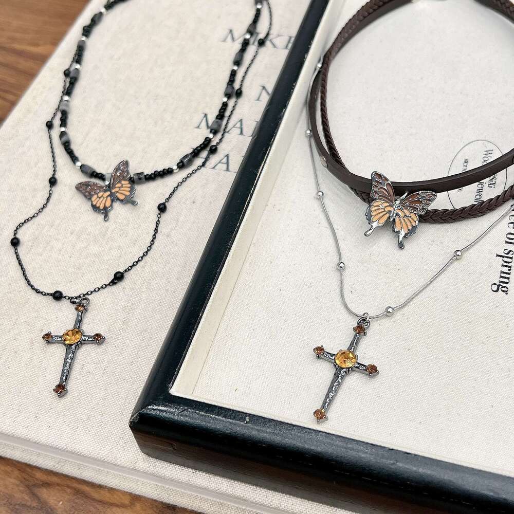 Chinese Style Beaded Butterfly 2024 New Niche Design High-end Cross Necklace for Women 3f3