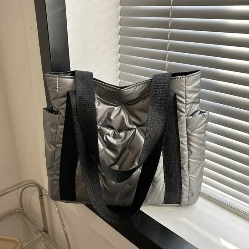 Winter Down Cott Casual Tote Bags for Women Solid Color Shoulder Bag Ladies Handbags for Commuting Gift Bags Y250730