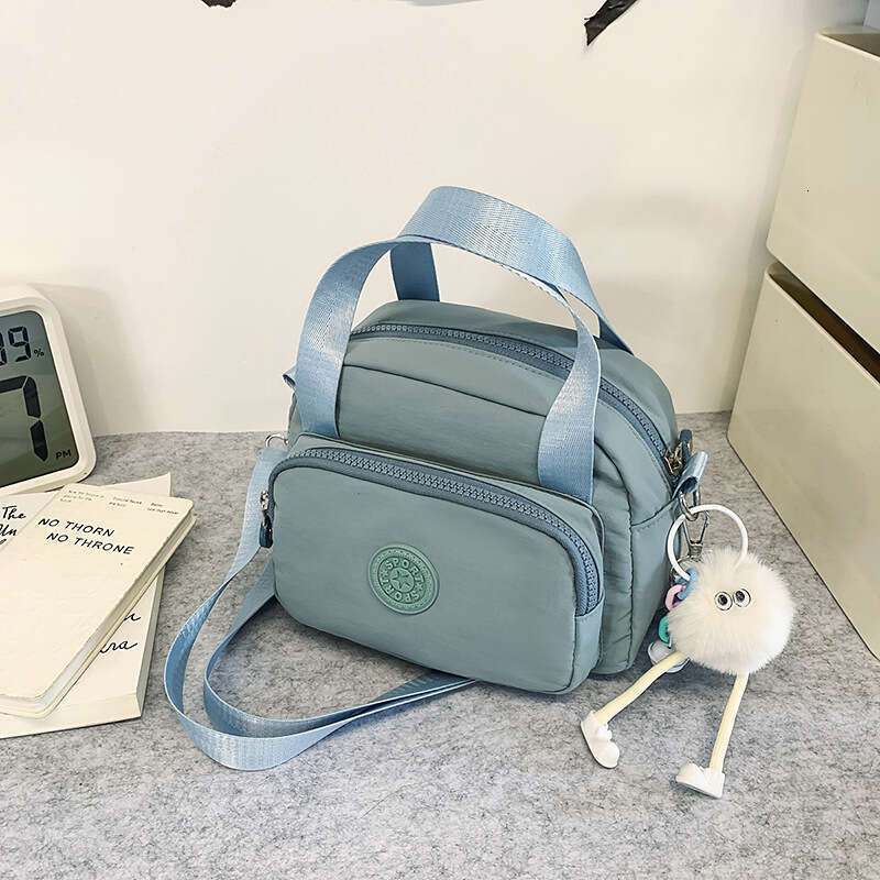 Trendy Fashion Crossbody for Women, Simple Design, Large Capacity, Multi-Compartment, Commuting Versatile Shoulder Bag