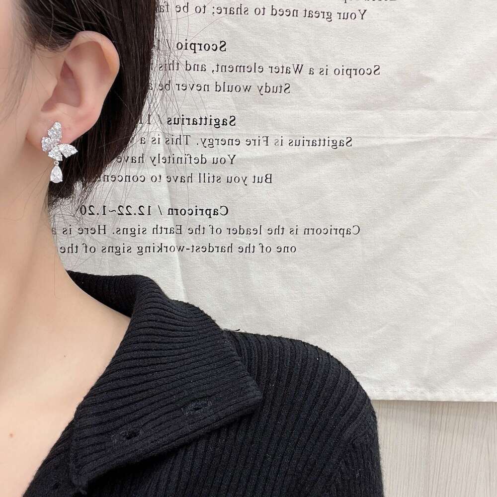 Full Inlaid Shiny Zircon Butterfly Ear Clip Water Drop Pendant White Earrings Niche High-end Sense Brightening Fashion Personality f52