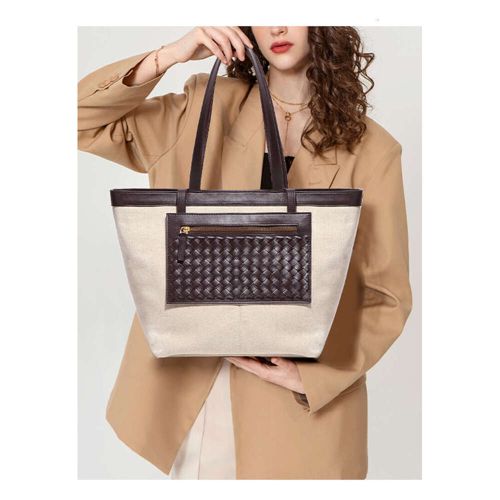 Large Capacity New Color-Block Canvas Casual Woven Handbag Versatile Single Shoulder Fashion Commuter Underarm Design Women Tote Bag