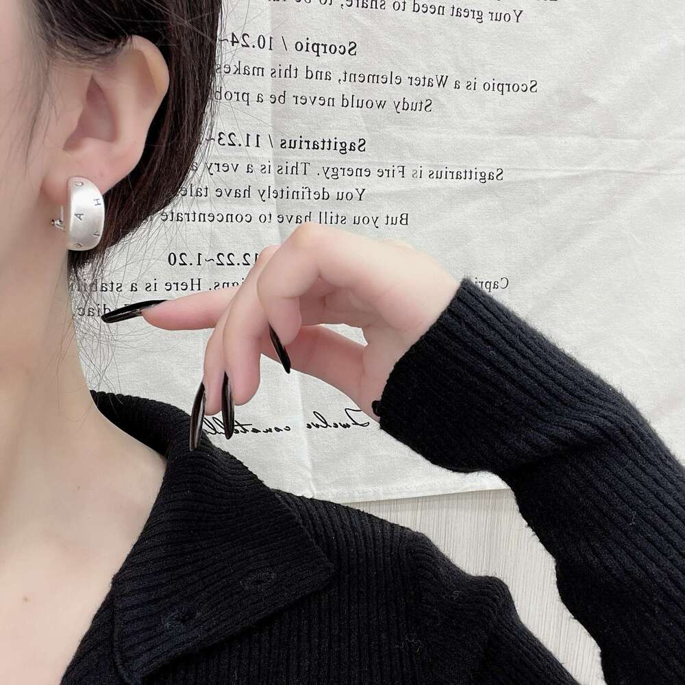 Vantage Vintage Style for Women, Light , High-End Feel, Unique Minimalist Style, Antique Earrings 675