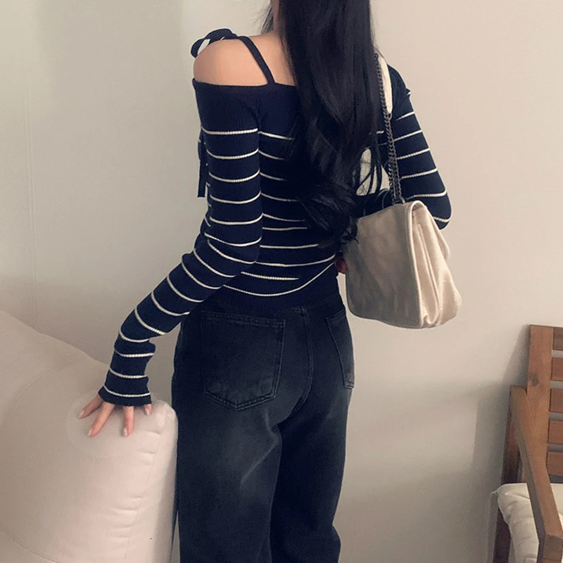 Sweet Off-the-shoulder Striped Tops Women Spring Autumn Casual Irregular Knitted Pullover 250723
