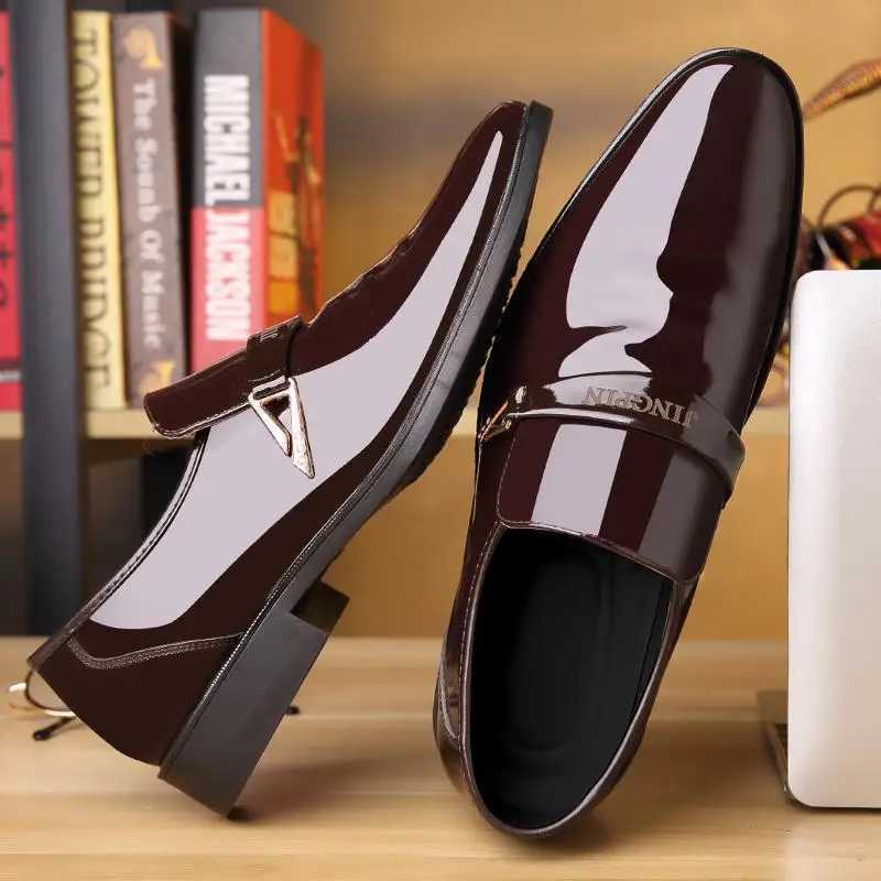 Spring Autumn Mens New Leather Shoes Casual Patent Leather Oxford Footwear Moccasin Fion Business Shoes Trend Non-Slip Shoe Y250730