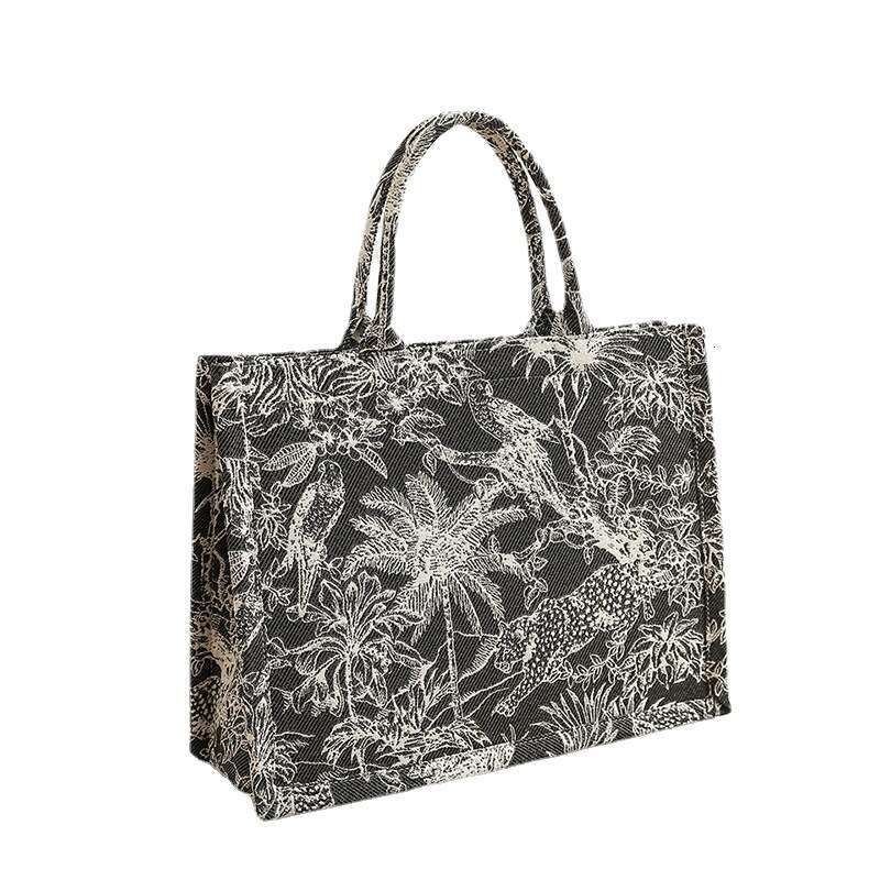 Trendy Jacquard Embroidered Women's Commuting Ladies Tote Bag Large Capacity New Handbag