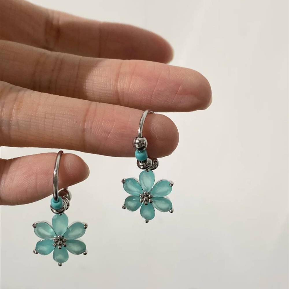 Crystal Flower Pendant Forest Style Fresh Fashion Niche Design Sense Light High-end Earrings for Women