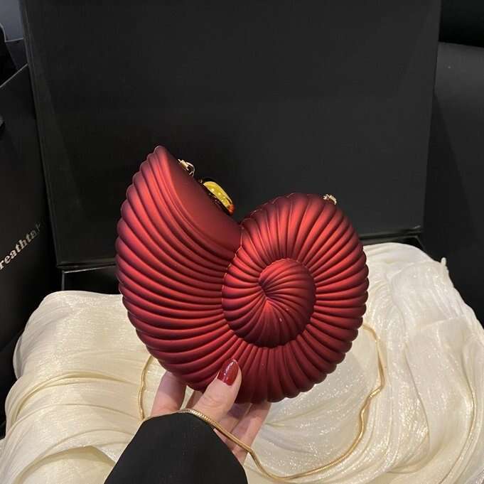 Trendy Niche Design Seashell for Women 2025 New Acrylic Chain Fashion Single Shoulder Crossbody Bag