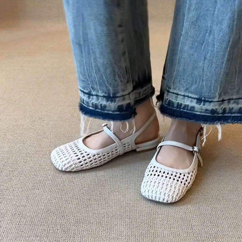 Sheepskin Fashion Woven Hollow Breathable Closed-Toe Sandals for Women Comfortable One-Strap Genuine Leather Square-Toe Roman Shoes