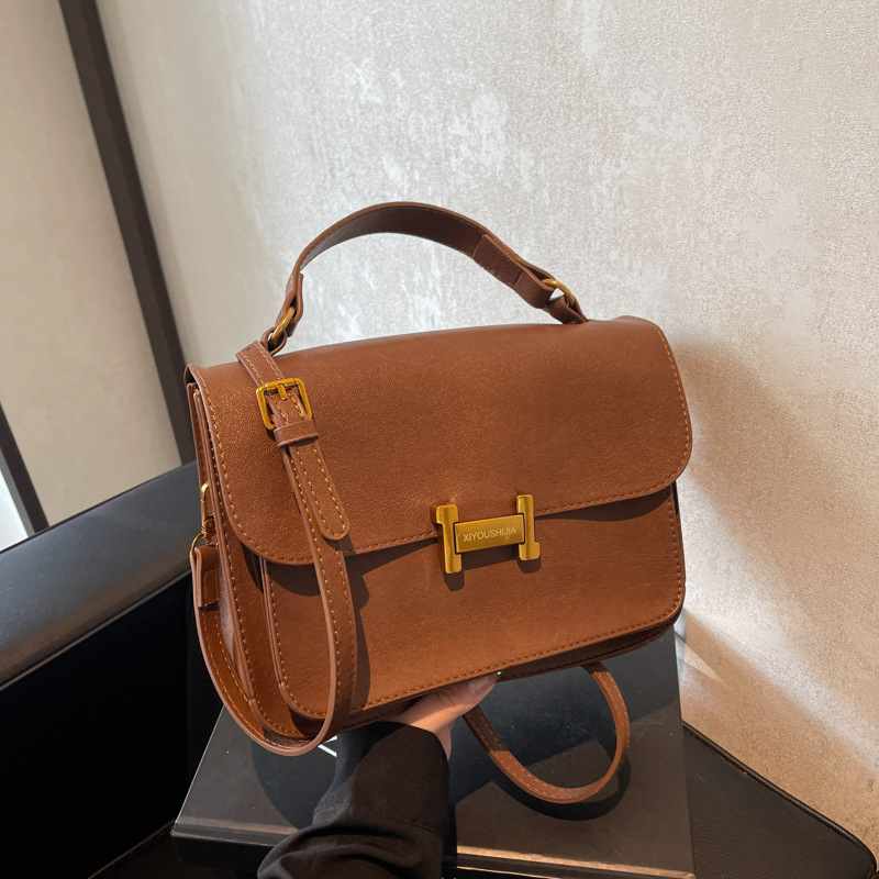 New simple mailman bag women's niche fashion portable small square bag autumn versatile commuter women's bag messenger bag