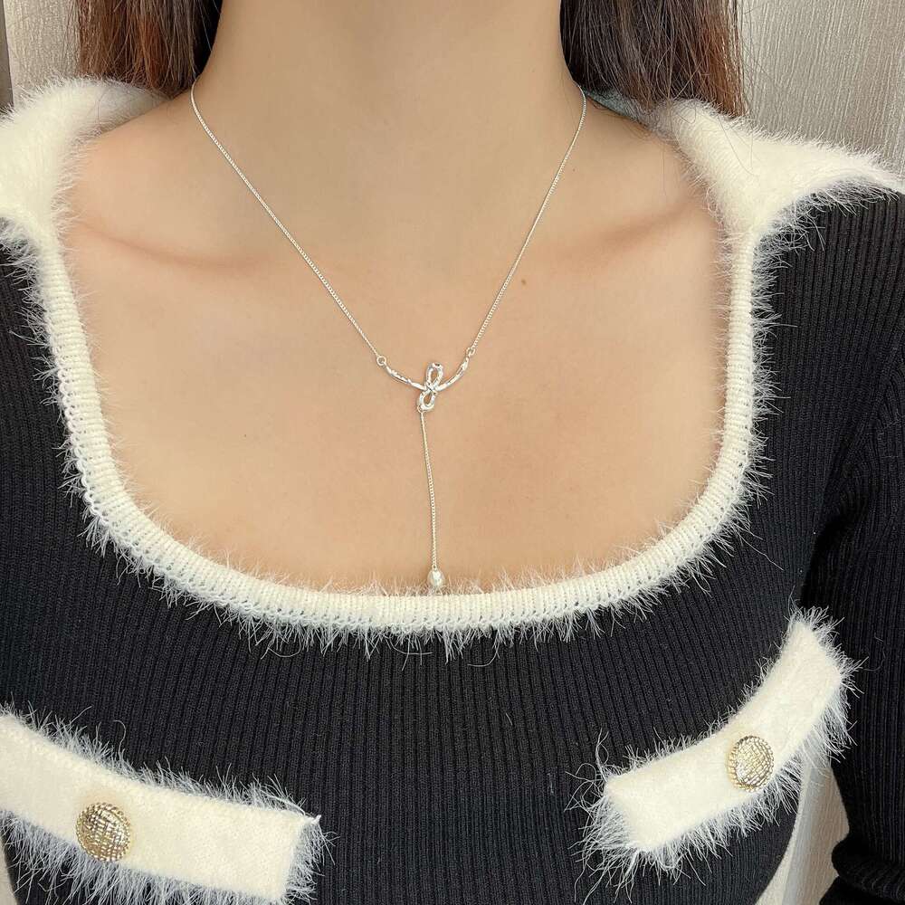 New Bow for Women Korean Light Niche Design Sense High-end Collarbone Chain French Style Elegant Simple Necklace 3b9