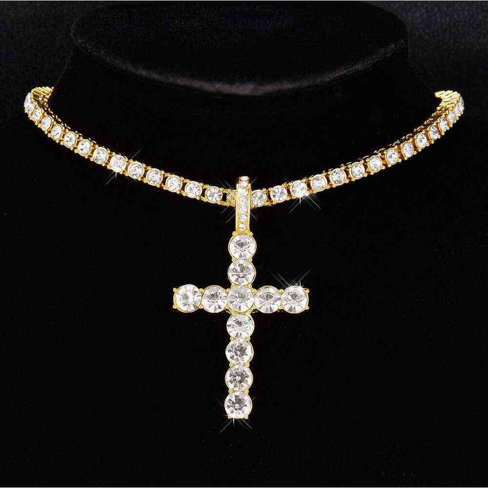Inlaid Dia Cross Pendant Alloy Rhinestone Hip-Hop Trendy Personality Simple Necklace