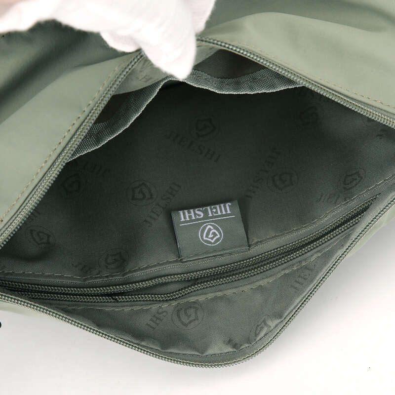 New Large Capacity Dumpling Lightweight Fabric Fashion Casual Crossbody Shoulder Design Bag