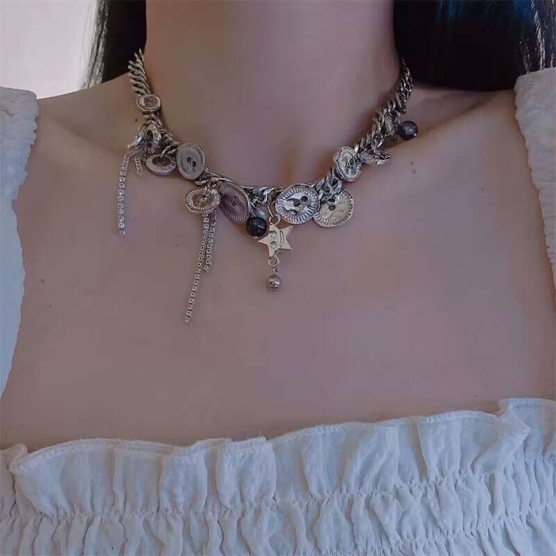 Y2K Sweet Cool Hot Girl Element Tassel Button Necklace Elegant Interlocking Choker Dark Style 7a0