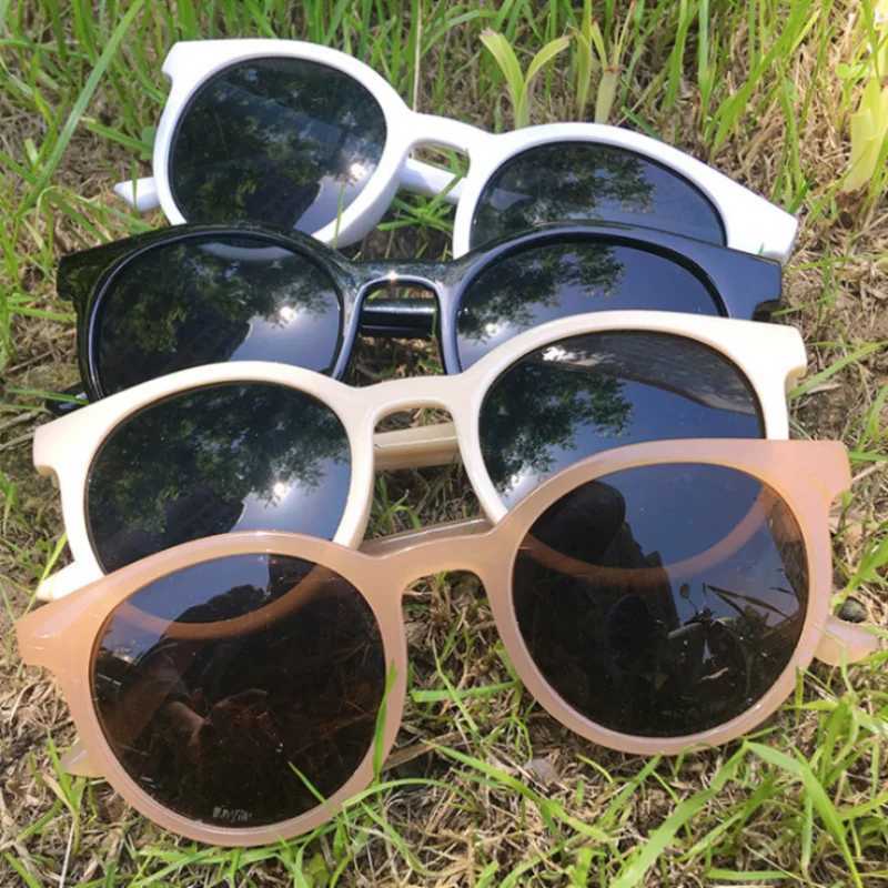 20 Sunes for Wen Men Retro Round Fl Frame Sun es Fem Brand Design Fashion Oversized Eyewear UV400 Y250730