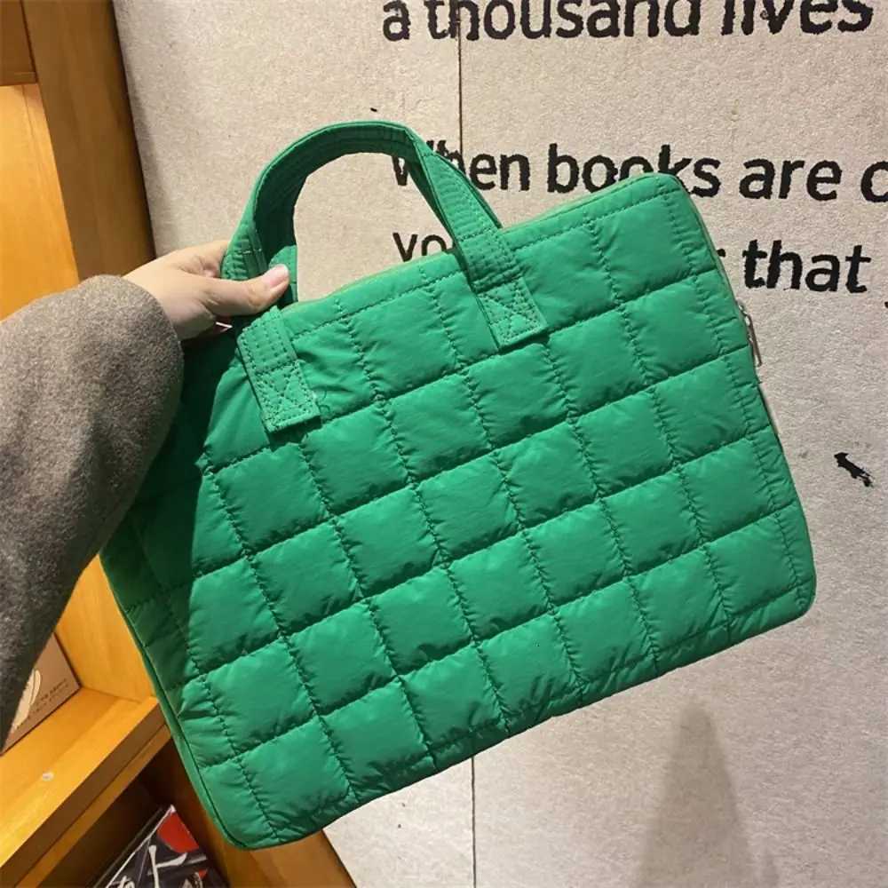 Soft Cott Laptop Sle Puffy Waterproof Laptop Protective Pouch Portable Anti-fall Notebook Bag for iPad Book Laptop y250730