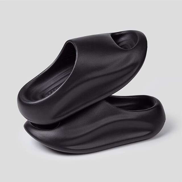 TK2025 New Thick-Soled Slippers for Men and Women, Home Slippers, Casual Couple Soft-Soled Indoor Outdoor Cushioned Sandals