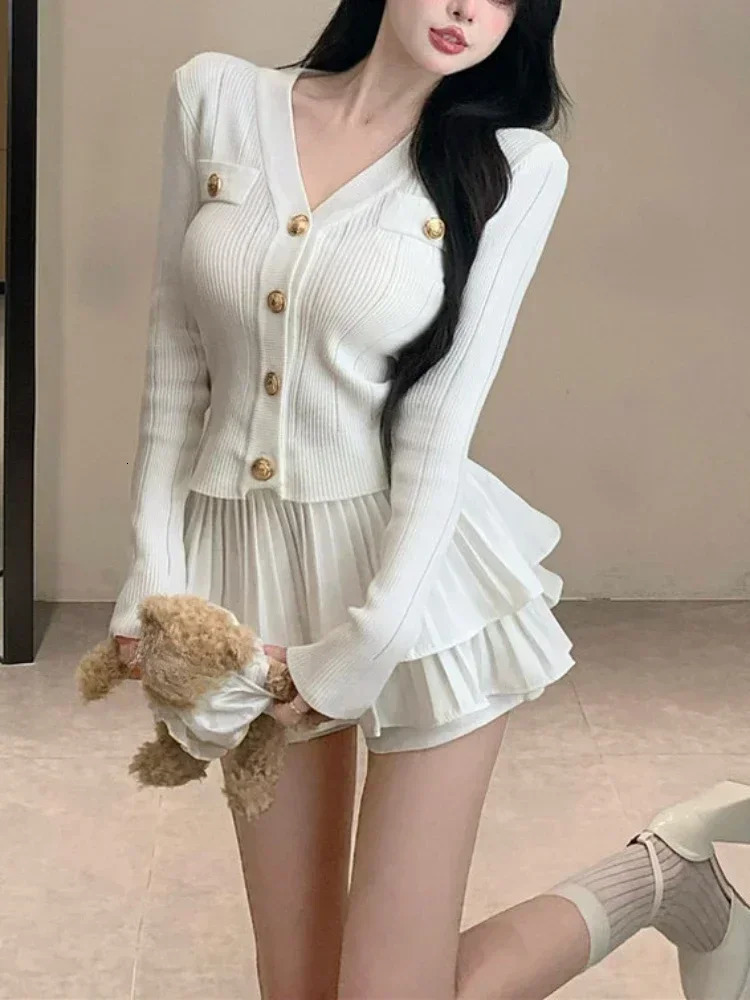 Korean Fashion Knitted Suit Black Slim 2 Piece Skirt Set Casual Elegant Sweater Women Outerwear Y2k Mini Skirt 250729
