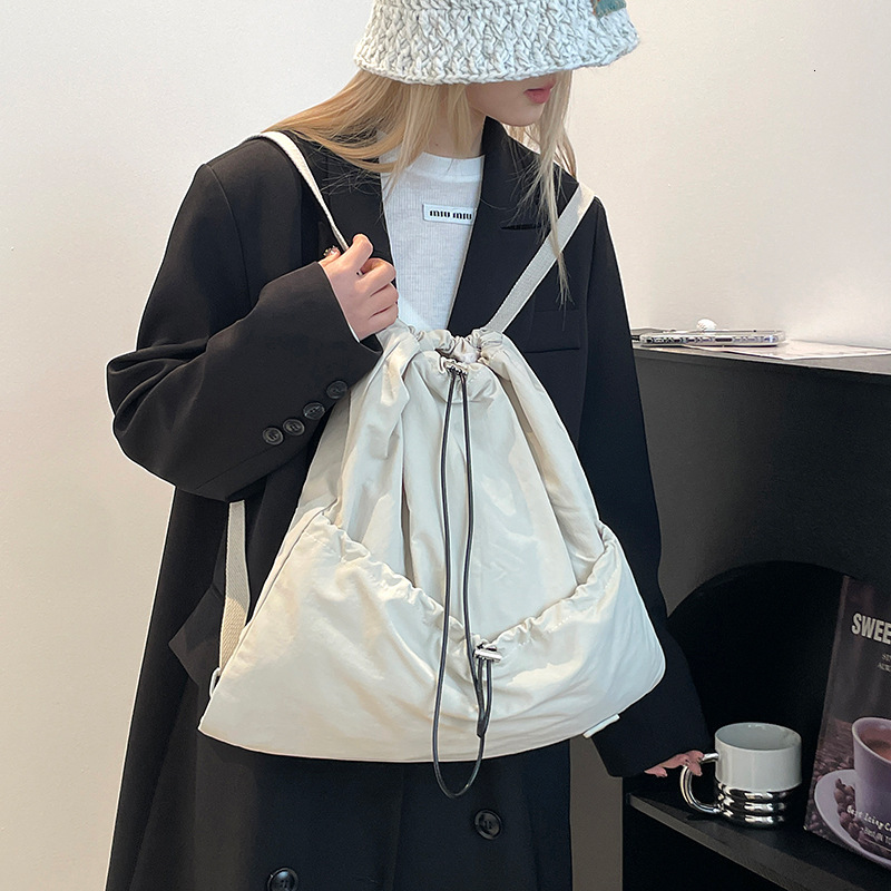 Colorful Fox Korean Version Niche Daily Casual Lightweight Sports Drawstring Backpack Commuting Student School Bag ddmymoon