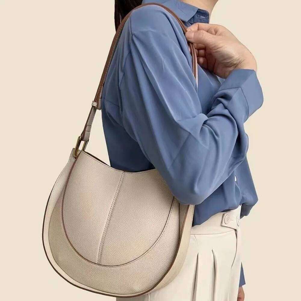 Vintage Soft Leather Design Double Layer Large Capacity Women s Single Shoulder Crossbody Saddle Bag bag