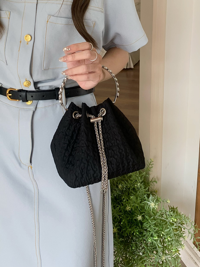 Designer Bag Korean Version Ins Niche Handbag 2025 New Fashion Sweet Bucket Bag Chain Bag Single Luxury Bag Shoulder Crossbody Bag Trendy Tote Bag
