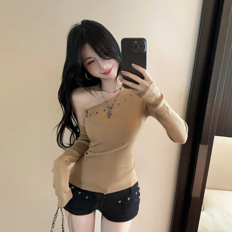 Ribbed Off Shoulder Sweaters for Women Sexy Pullovers Asymmetric Knitted Tops 250723