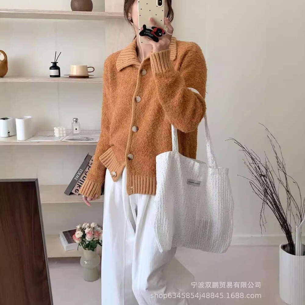Korean High-End Turn-Down Collar Knitted Cardigan Women, New Loose Lazy Style Sweater Coat For Autumn And Winter, Versatile Trendy Top B5