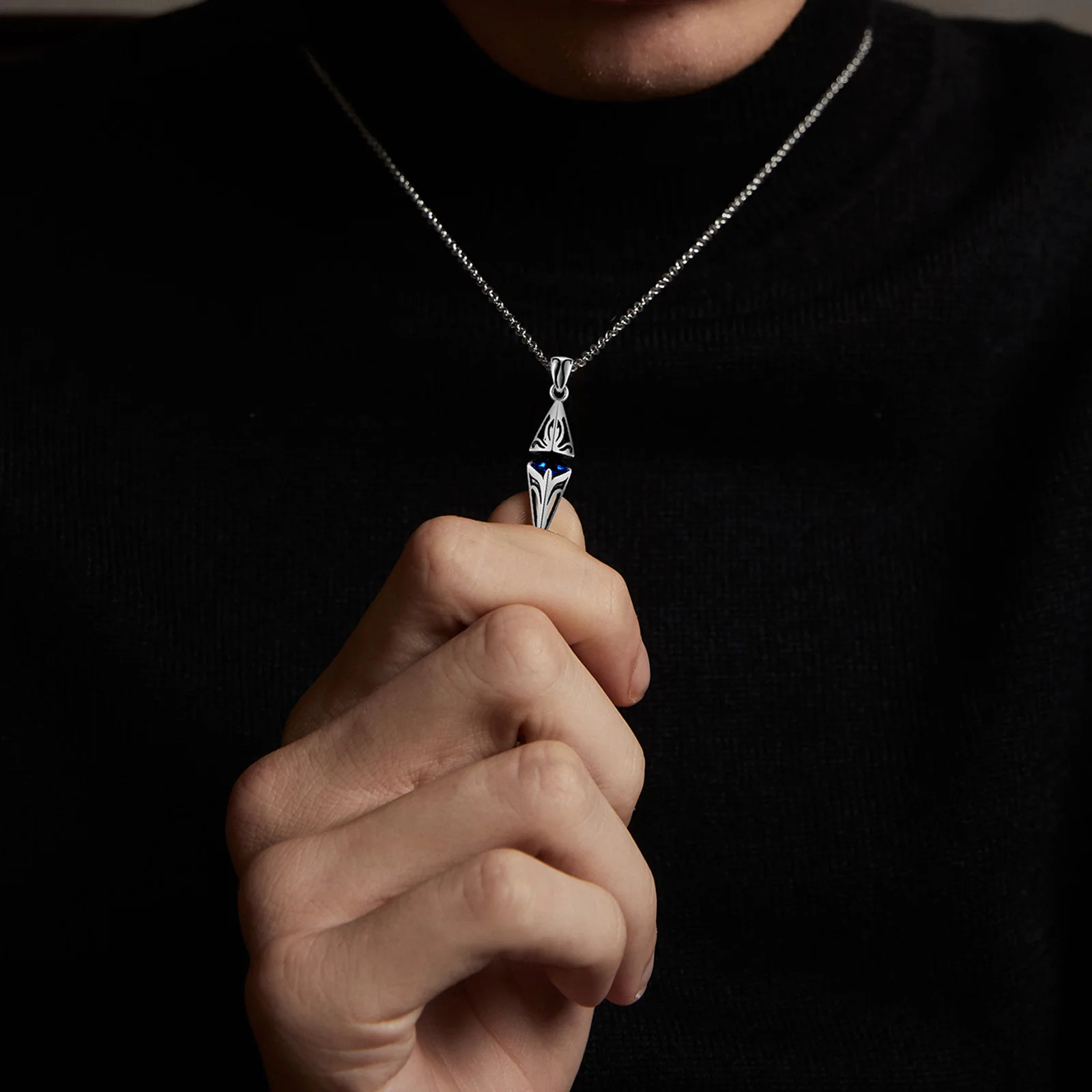 Vnox Stylish Blue Stone Necklaces for Men Stainless Steel Cube Geometric Pendant Collar Jewelry Birthday Party Gifts for Him 250729
