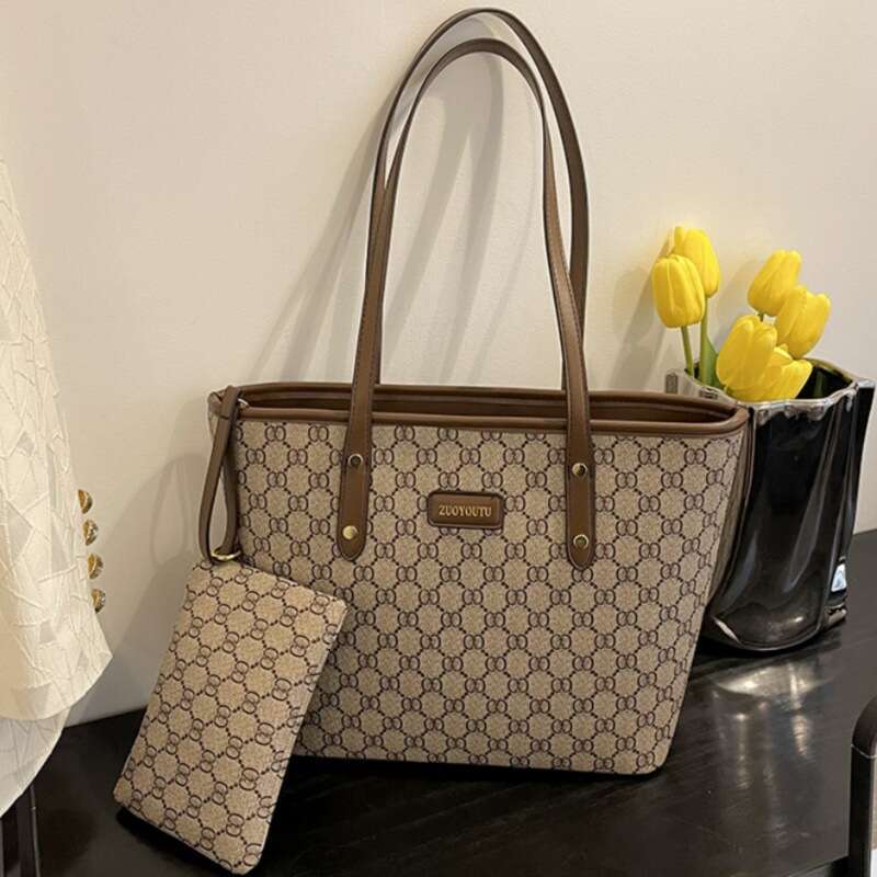 2025 New Tote for Women Large Capacity Korean Style Handbag Old Flower Letter Versatile Shoulder Bag