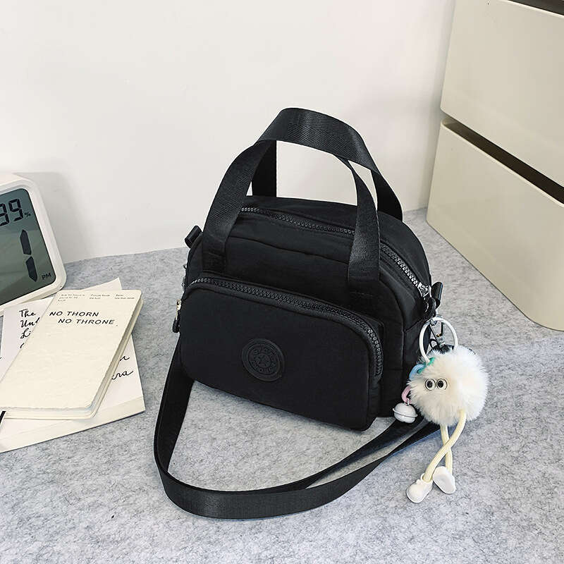 Trendy Fashion Crossbody for Women, Simple Design, Large Capacity, Multi-Compartment, Commuting Versatile Shoulder Bag